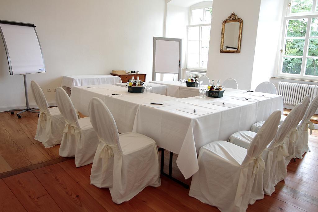 Hotel Schloss Lehen Bad Friedrichshall Buitenkant foto